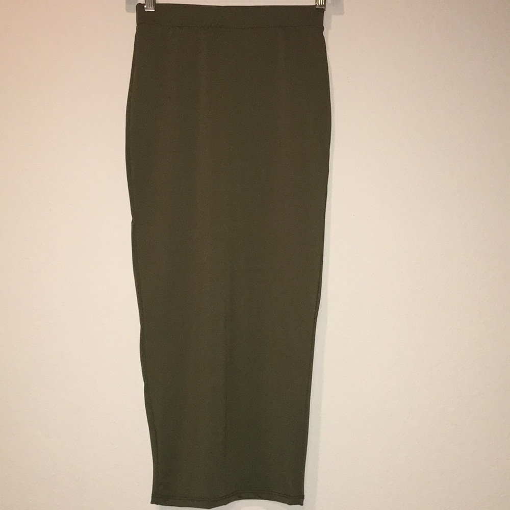 FashionNova - New Olive Pencil Skirt